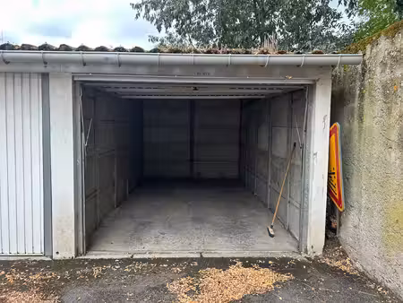 garage fermé à louer - toulouse fer-à-cheval