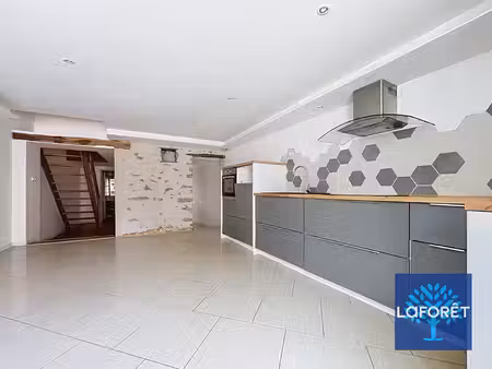 a louer- maison t1bis de 65.63m² à bournezeau