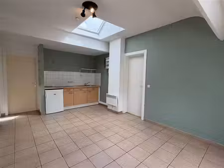 appartement à louer à rue des écoles 4 basècles (vbe58471)
