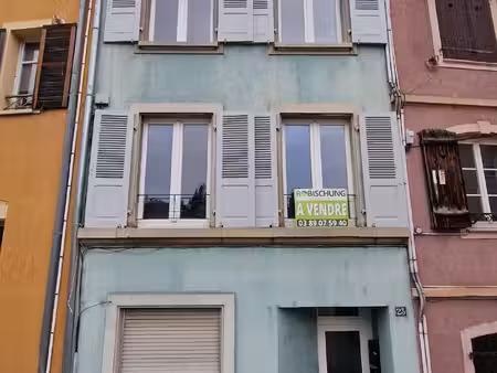 altkirch centre : maison de ville avec 2 appartements loués