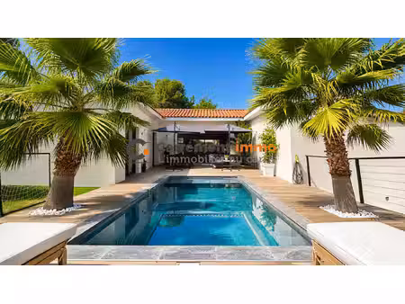 villa contemporaine de plain-pied à villetelle