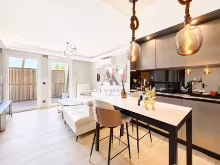 bron – t2 40 m² rénové avec balcon et climatisation – garage possible