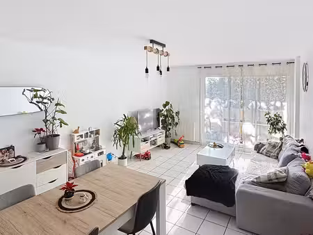 duplex à valserhône (01200)