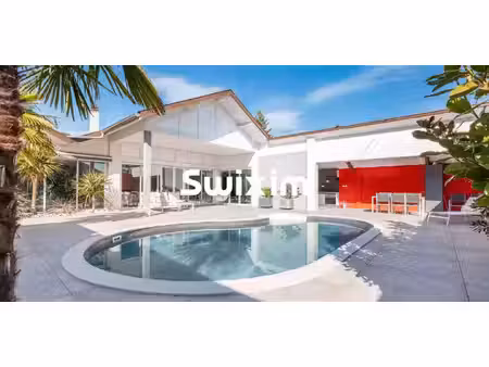 maison contemporaine avec piscine et terrasse culoz-béon (01)