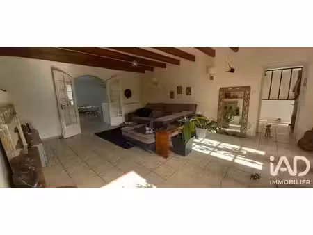 vente maison 5 pièces 236 m² saint-bonnet-sur-gironde (17150)
