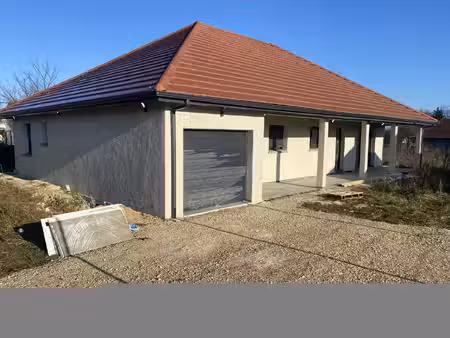 location maison 5 pièces 137 m² à chimilin (38490)
