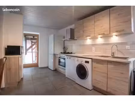 location meublé 58m2 aime centre
