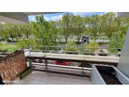 boulogne billancourt   t2  balcon  parking