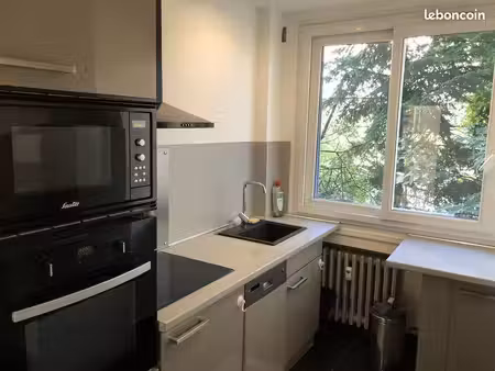 t3 meublé de 58 65 m² – lyon 4e