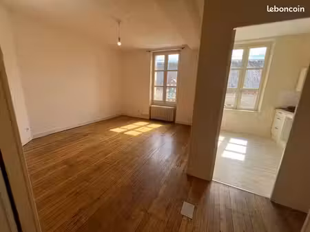 appartement f3 65m² centre-ville