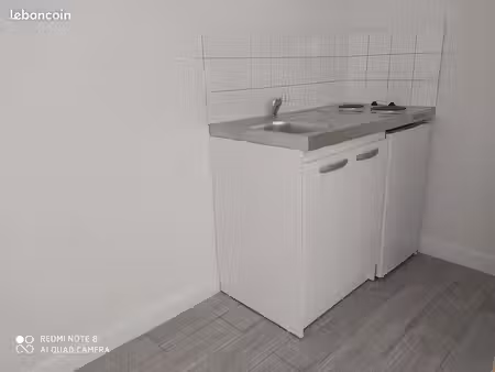 studio dans résidence calme et sécurisée