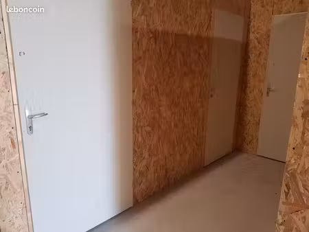 box de stockage à louer 8 m2 ou 20m3