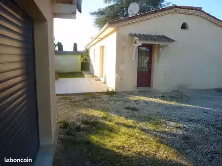 maison avec garage 19 m2 et petit cabanon 6 m2