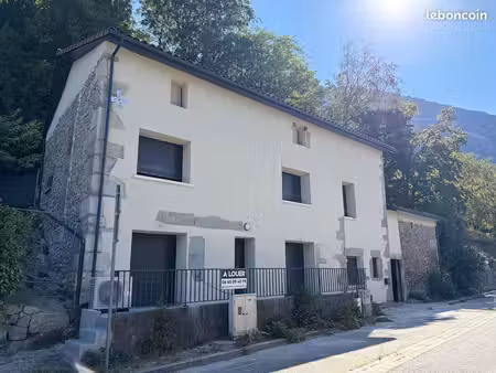 maison 195m² entièrement rénovée - fontanil-cornillon