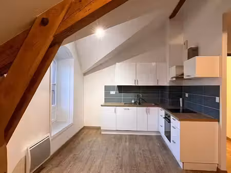 rare centre saint genis laval t2 de charme 52 m2
