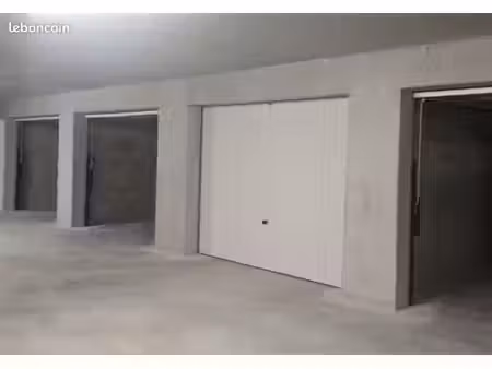 a louer garage fermé