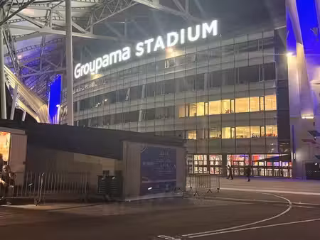 place de parking a louer à proximité du groupama stadium