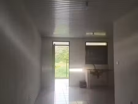a louer appartement f3 face grand blanc savanne maillard chemin demba macouria
