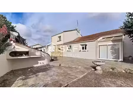 vente maison 7 pièces 139 m² à nalliers (85370)  192 500 €
