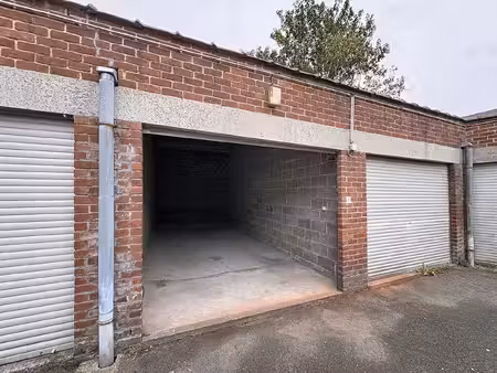 garage à louer à tournai (vbe58535)