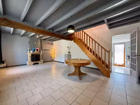 maison familiale avec piscine à quelques minutes de bourges