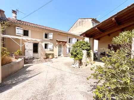 maison familiale 4 chambres avec cour