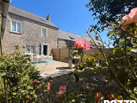 à vendre maison en pierre rénovée  à réville (50760).