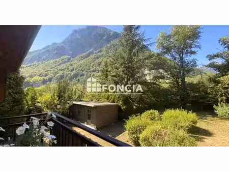 saint jean de maurienne - magnifique propriété avec terrain arboré à fort potentiel