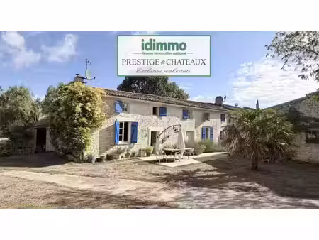 charmante charentaise avec piscine