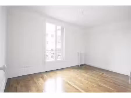 pantin - avenue jean lolive - beau 2 pièces 45m2 au 6e etage ascenseur - métro hoche - cav