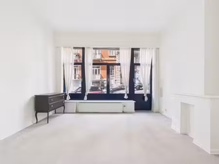 appartement à louer à saint-gilles € 890 (lr6ev) - realtycare | zimmo