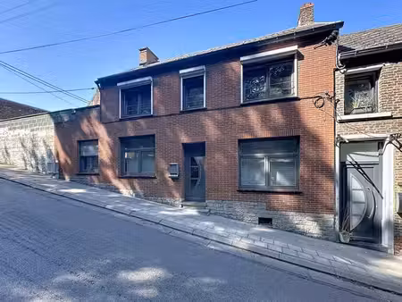 charmante maison avec garage