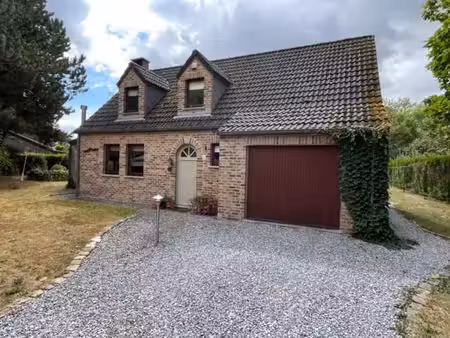 maison de caractère avec jardin à avernas-le-bauduin