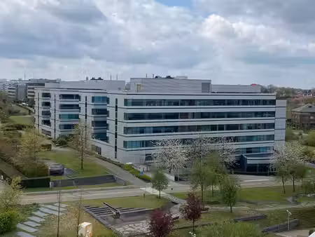 nice office for rent