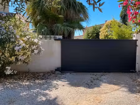 propriété rare de 880 m²  composé de deux villas indépendantes  vivait et investissez  une