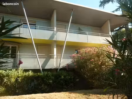 location studio 25 m² arles – 495 euros résidence les cyclades arles