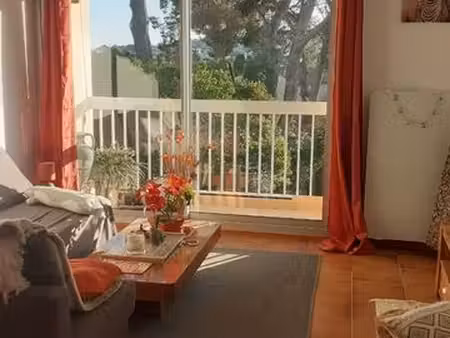 beau t2 duplex à louer au mois à partir d 'octobre 2026