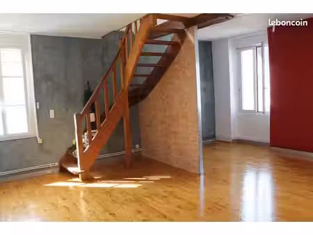 location appartement en duplex centre ville de verneuil d'avre et d'iton