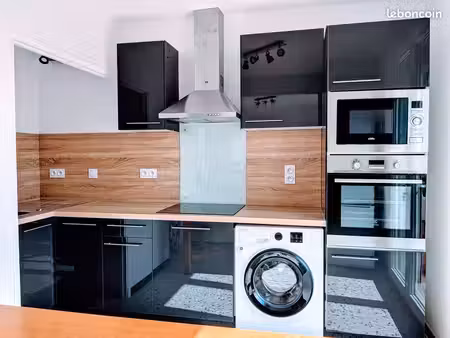 t2 rénové 42m² + clim - balcon  jardin & parking - sept à juin