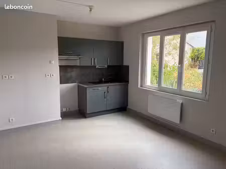 t3 41m² montville - terrasse  vue rivière  parking