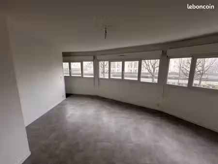 t2 rez de chaussée