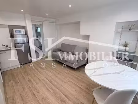 studio 1 pièce 22 m²