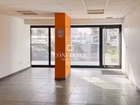 location locaux professionnels 30.74 m² à nice (06000)  690 €
