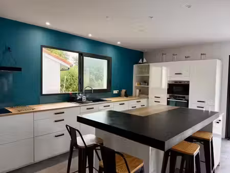 location meublée maison 5 pièces 127 m² à angresse (40150)  1 800 €