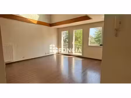 duplex t3 sejour cathedrale