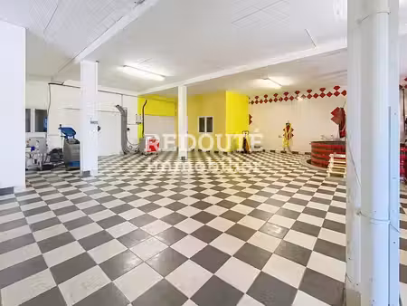 chavot-courcourt : bâtiment professionnel bureaux + entrepôt actuellement loué