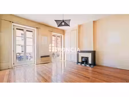 lyon 8ème – monplaisir | appartement de charme à rénover