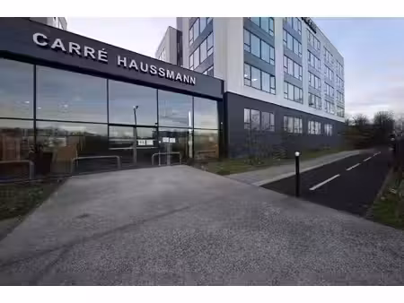 bureau carre haussmann evry