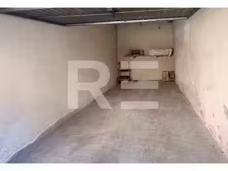 vente parking 16.25 m² à nimes (30000)  25 000 €