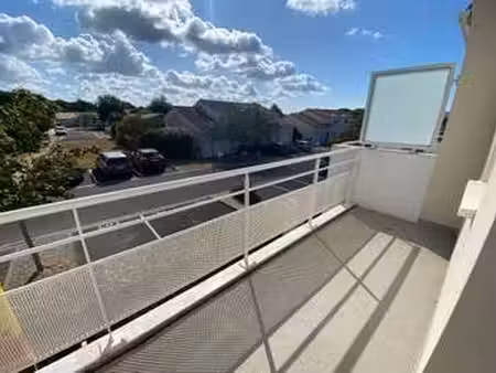 vente appartement 3 pièces piscine aux sables-d'olonne (85100) : à vendre 3 pièces piscine